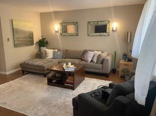 8373 Rosewood Ave APT 201, West Hollywood, CA 90048