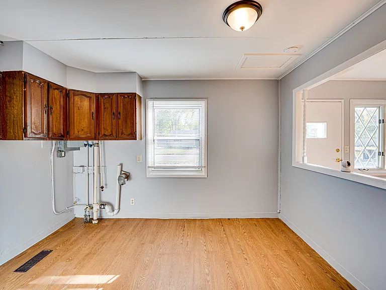 1823 Overdene Ave — Photo 12