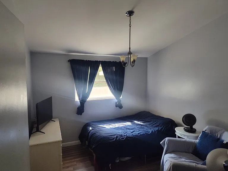 Largo Dr — Photo 3