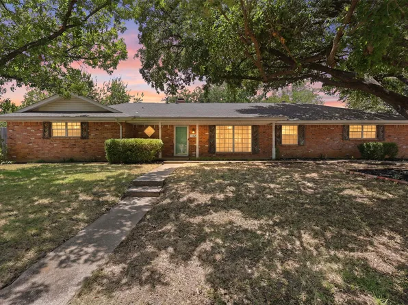 1429 Pamela St, Hurst, TX 76053