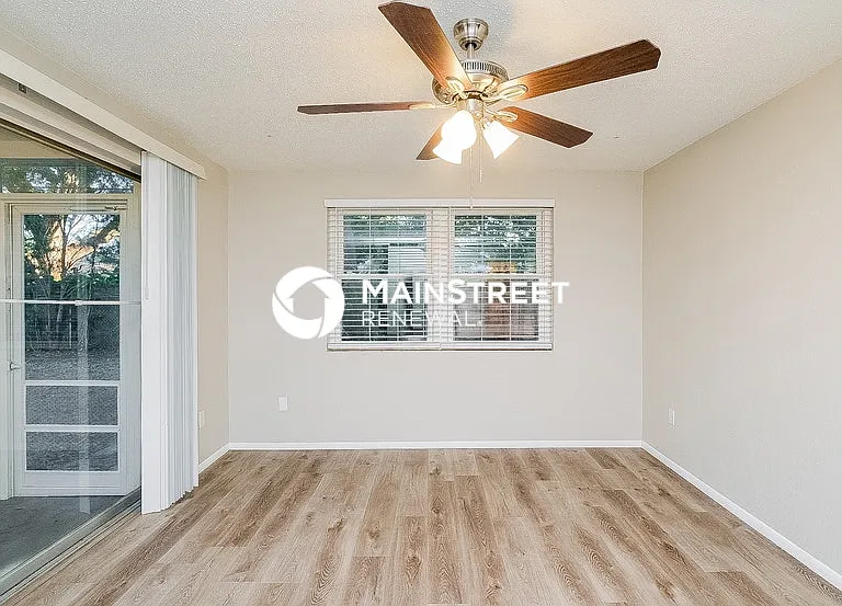 2447 Whitman St — Photo 13
