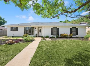 7605 Mapleleaf Dr, Fort Worth, TX 76182