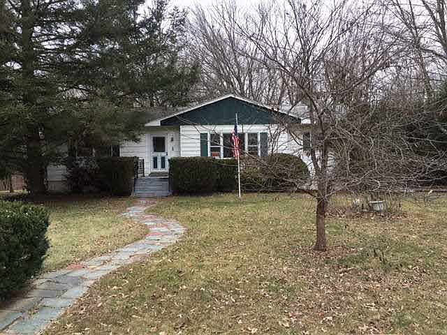 1st image of 9 Whiteford Dr