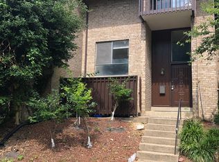 9224 Three Oaks Dr, Silver Spring, MD 20901