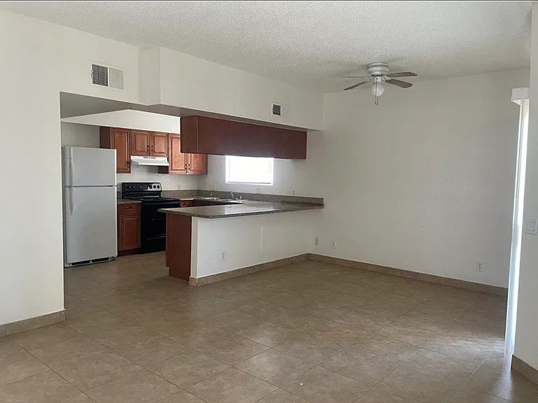 5675 E Lake Mead Blvd #2 — Photo 2