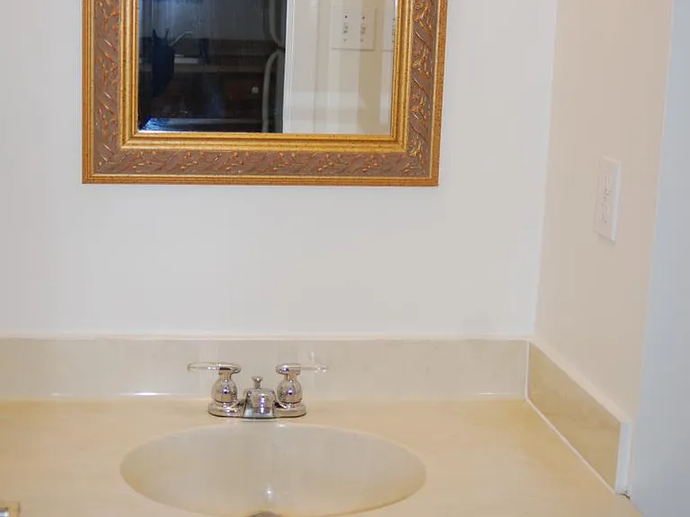 Bathroom1