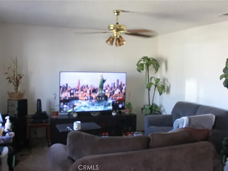 2385 San Pedro Ave — Photo 3