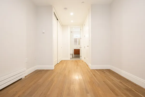 Rented by Living New York | media 25