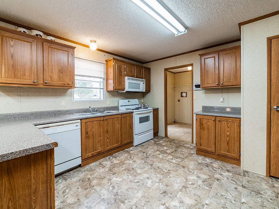 95 Ackerman St, Williston, SC 29853 Zillow