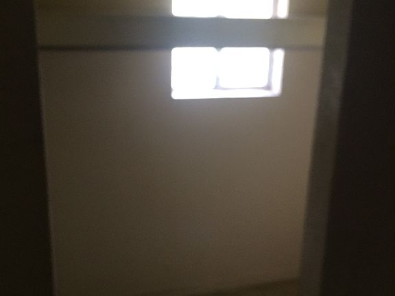 2nd image of 414 E Maverick St