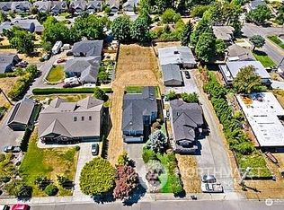 3112 44th Ave NE, Tacoma, WA