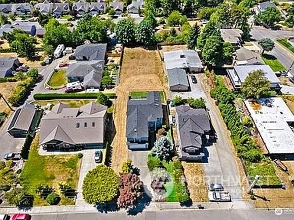 3112 44th Avenue NE, Tacoma, WA 98422