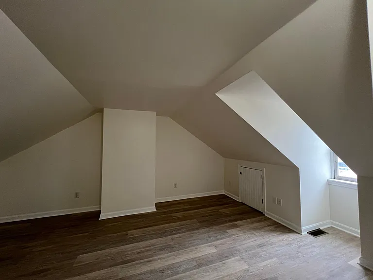310 S Penn St — Photo 8