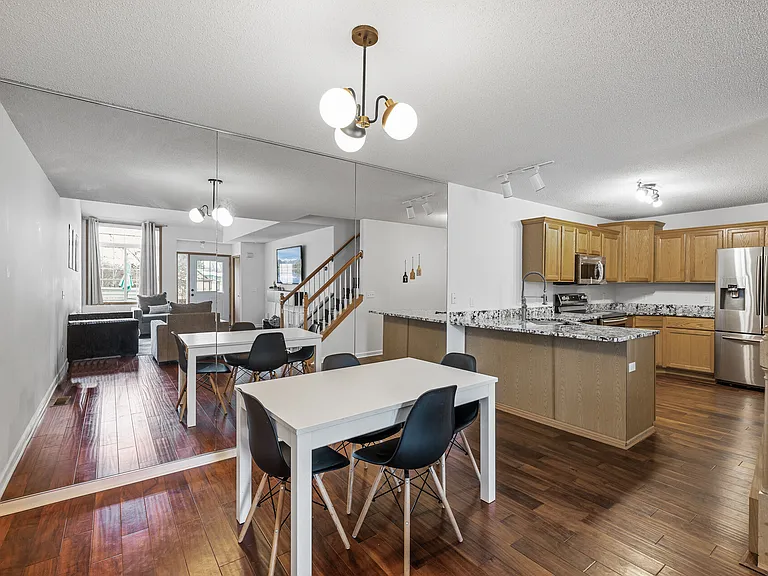 3623 Genevieve Ave N — Photo 8