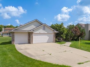 7718 Montclair Dr, Fort Wayne, IN