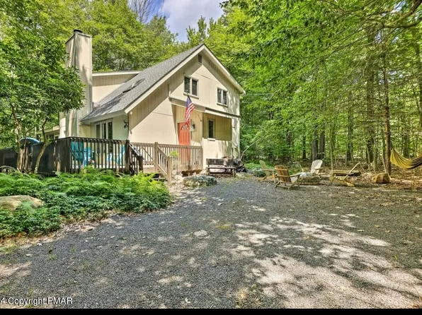 3145 Tall Timber Lake Rd, Pocono Pines, PA 18350