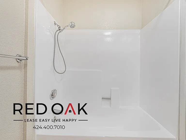 10346 Commerce Ave #7 — Photo 12