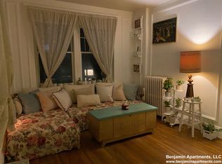 9 James St APT 4, Brookline, MA 02446