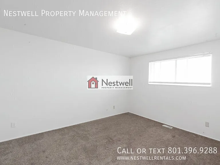 1881 W Lake Park Dr #4 — Photo 11