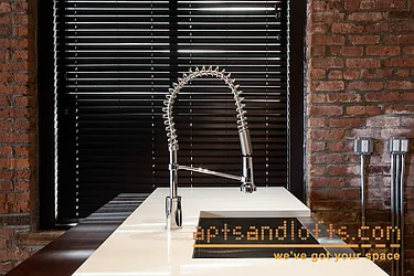 Rented by aptsandlofts.com