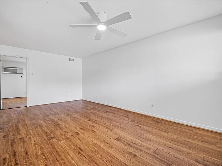 1217 Heights Blvd #6 — Photo 3