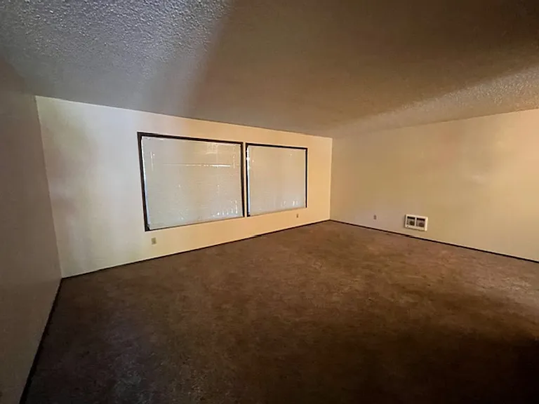 2020-2064 SE Salmon St — Photo 10