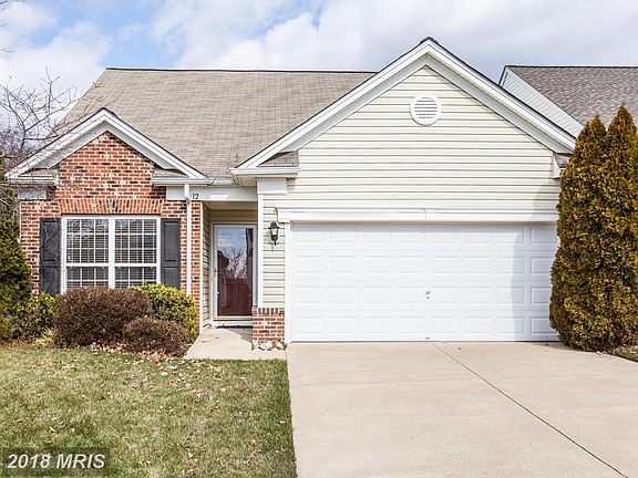 5th image of 12 Bluefield Ln
