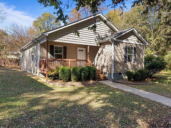 2nd image of 207 Ridgeway Dr