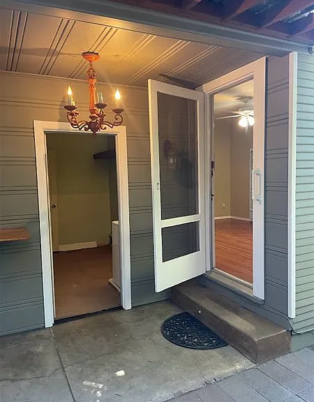 1321 Sycamore St — Photo 3