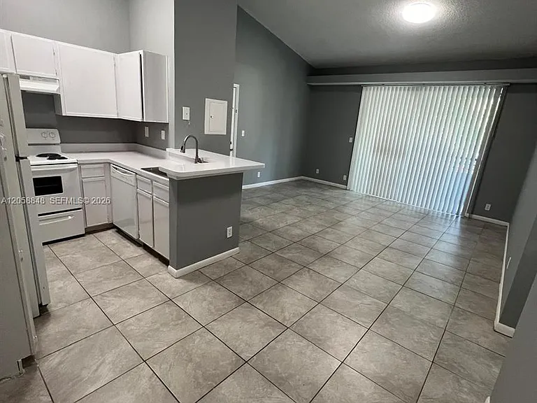 631 Lyons Rd #12201 — Photo 3