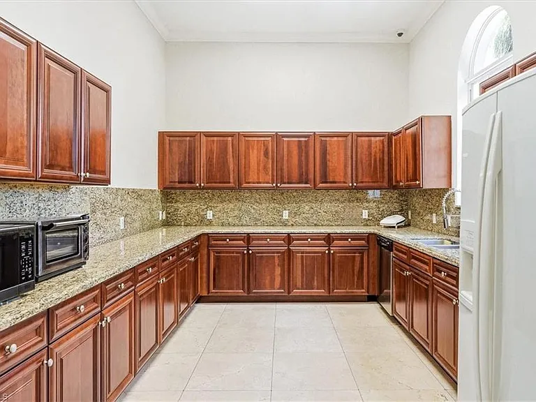 7070 Venice Way #2904 — Photo 42