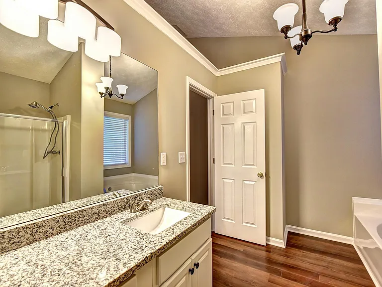 2010 Laurel Pointe Ln — Photo 23