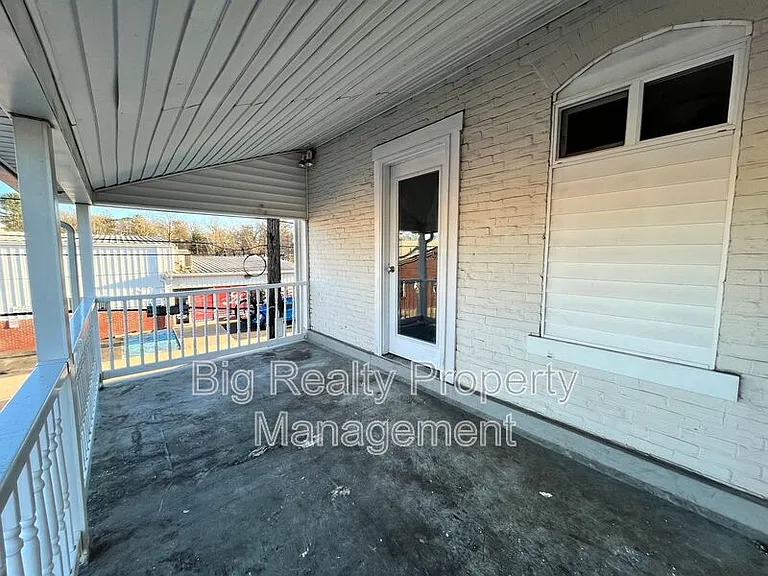 235 E Main St #2F — Photo 10