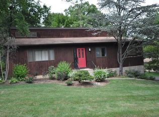 10 Clearwater Ct, Nanuet, NY 10954