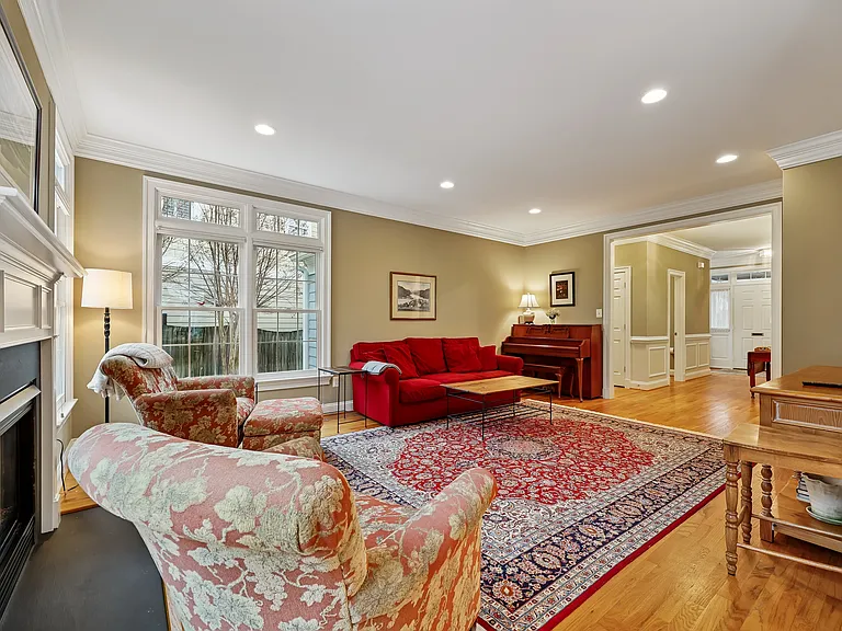 8807 Ridge Rd — Photo 12