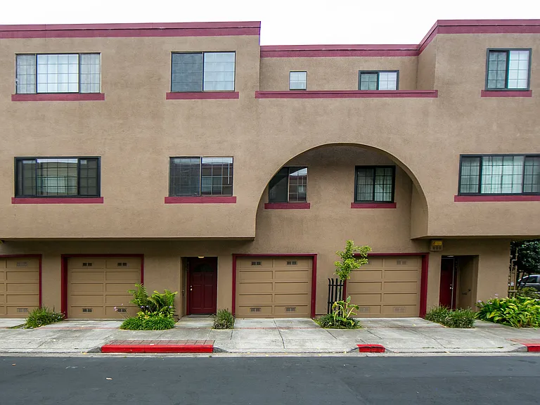 419 Dorado Ter — Photo 2