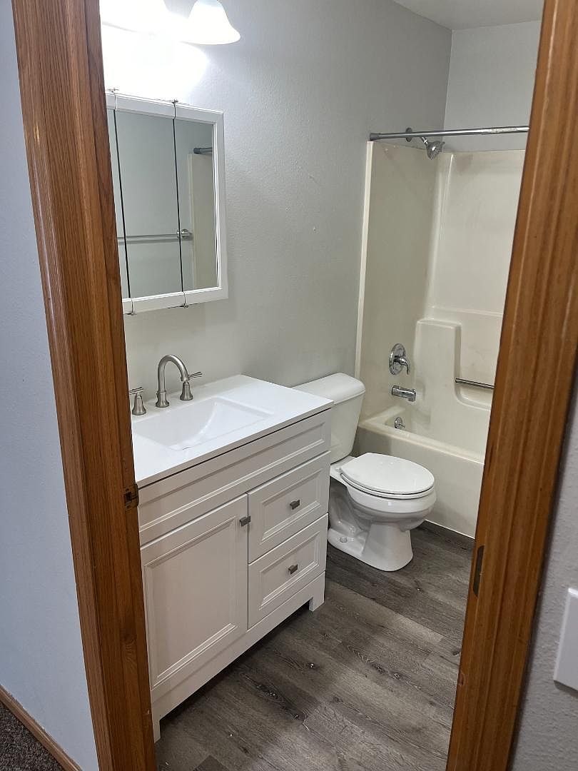 521 Lincoln St 101, Mauston, WI 53948 Zillow