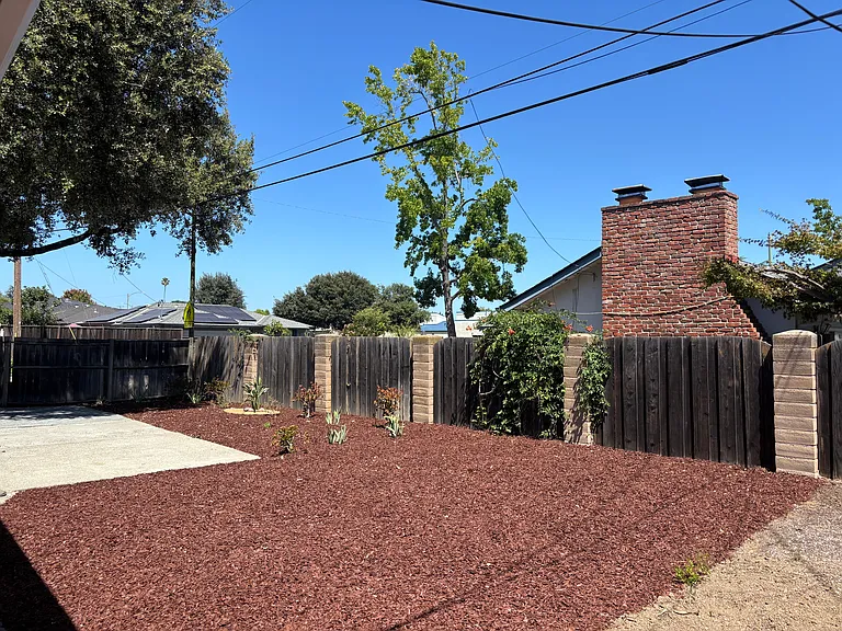 1286 Petal Way — Photo 17