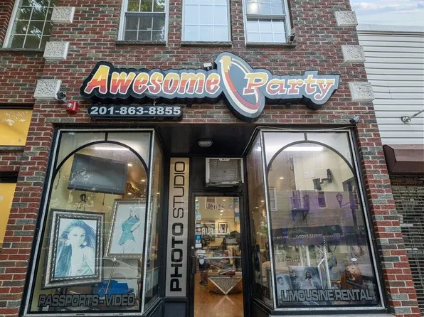 2025 Bergenline Ave, Union City, NJ 07087