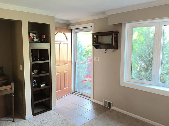 5th image of 53 Leawood Dr