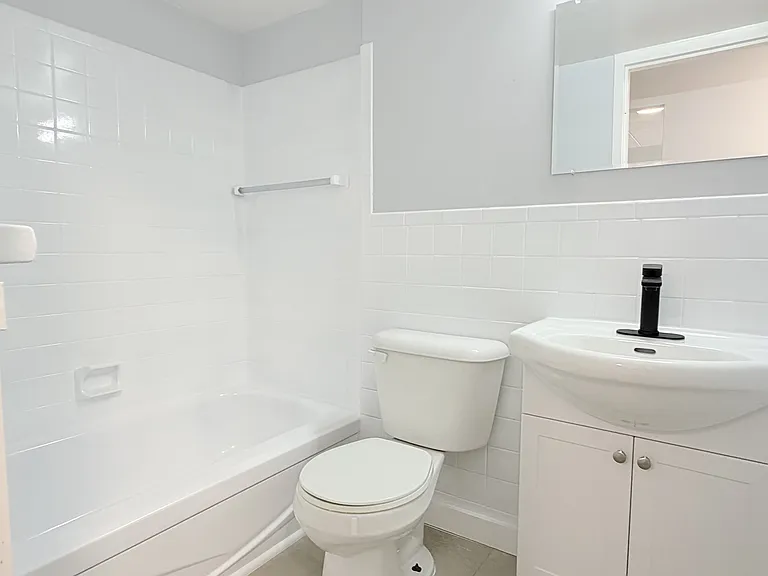 471 Tecumseh Rd W #204 — Photo 11