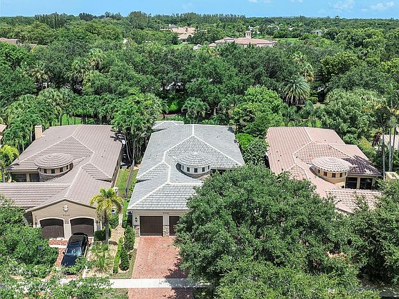 2nd image of 7016 Spyglass Avenue