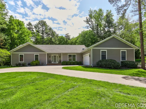 11646 Garnsey Ave, Grand Haven, MI 49417