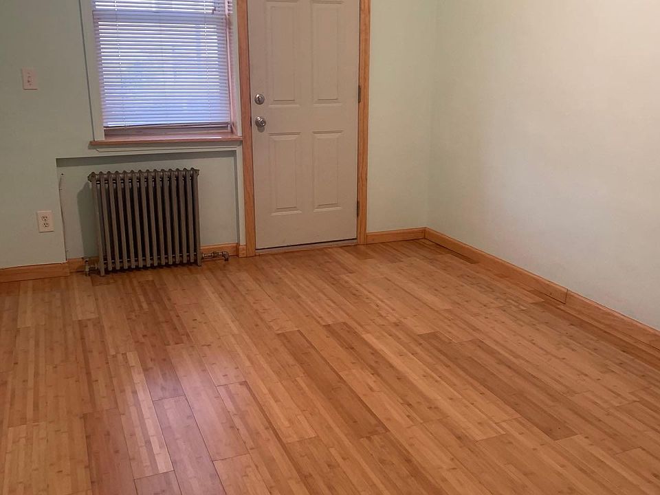 1st image of 255 Bay 22nd St Floor 1