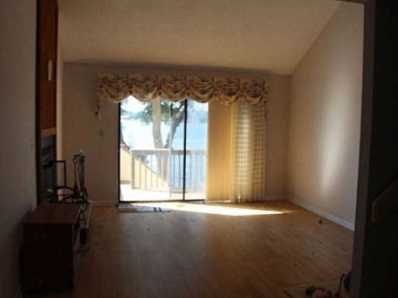 4th image of 36 Marina Cove Dr
