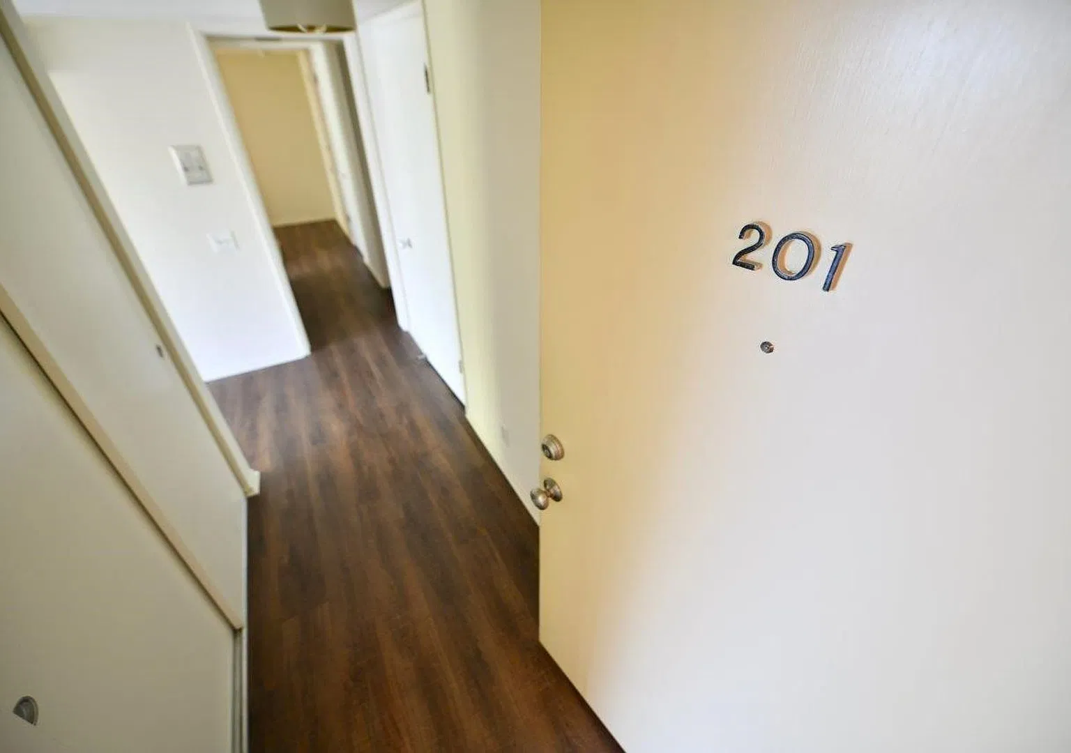5401 Broadway Terr. — Photo 2