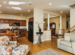 14-24 Pettee St #16, Newton, MA 02464