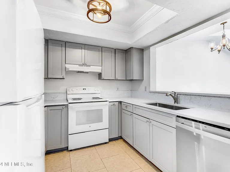 2366 Bitternut Way — Photo 8