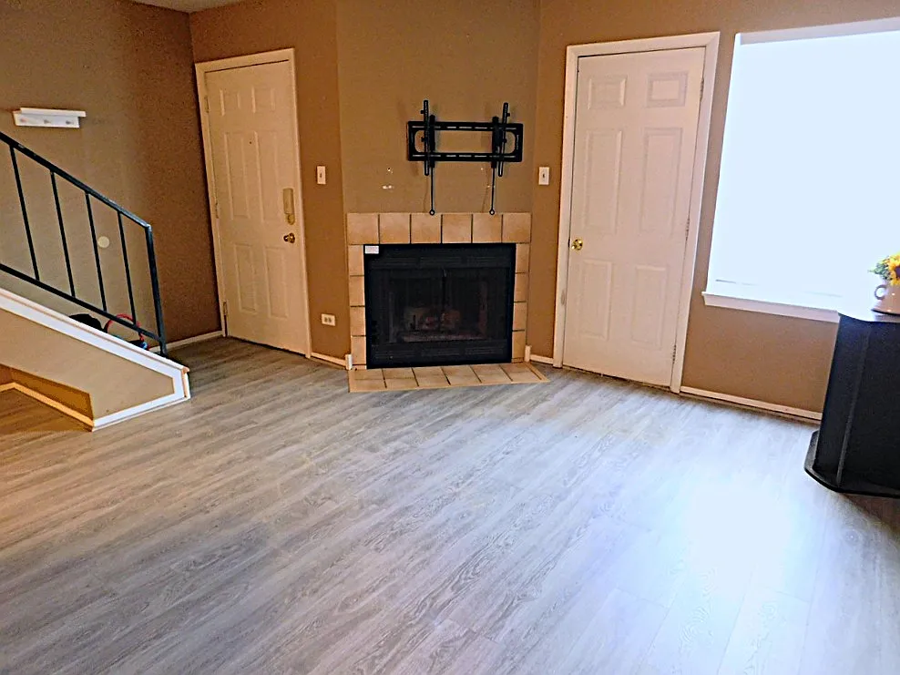 1 bed, 800 sqft, $1,550 — Photo 2