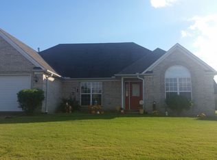 32 Oxford Dr, Jackson, TN 38305